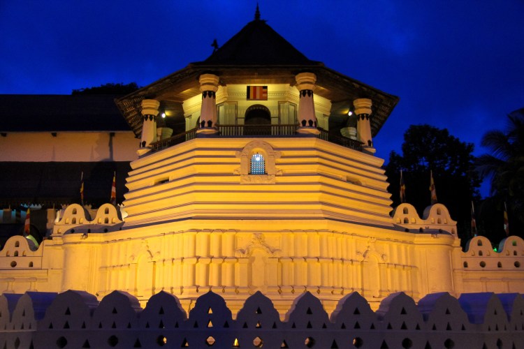 kandy temple